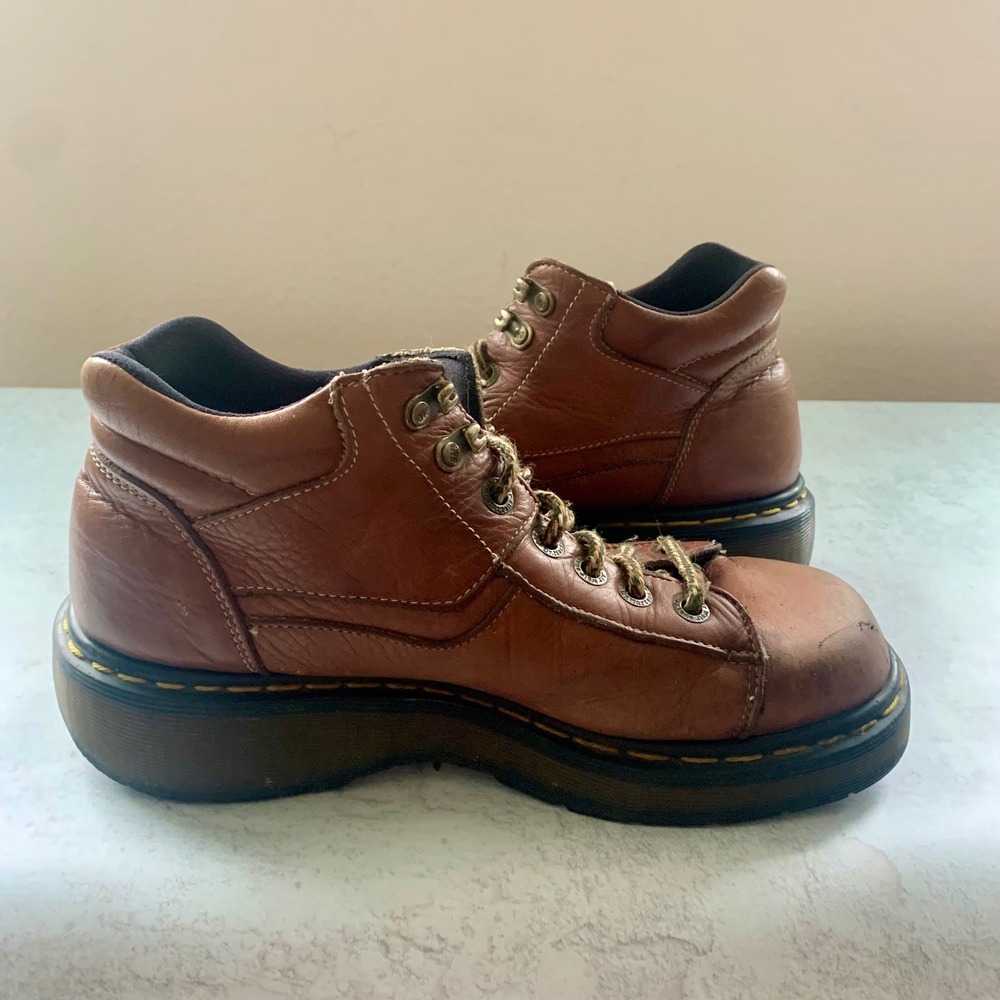Dr Martens Brown Leather Work Boots Mens 8 Womens 9 Lace Up AirWair Ankle Boots - Picture 5 of 11